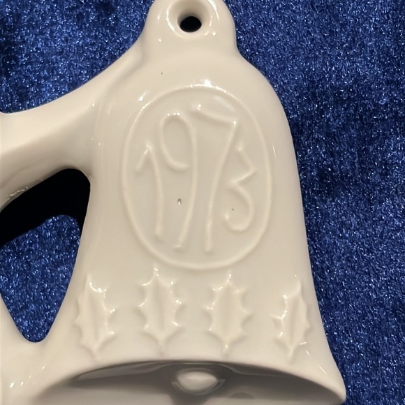 1973 Haviland Christmas ornament France "Dancing Bells" Discontinued - Picture 4 of 11